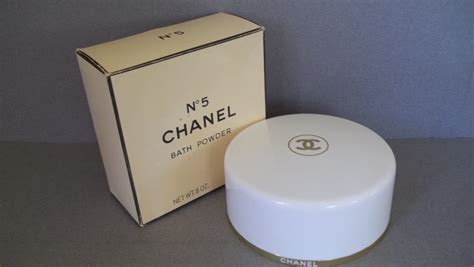 chanel loose powder with powder puff white|chanel dusting powder no 5.